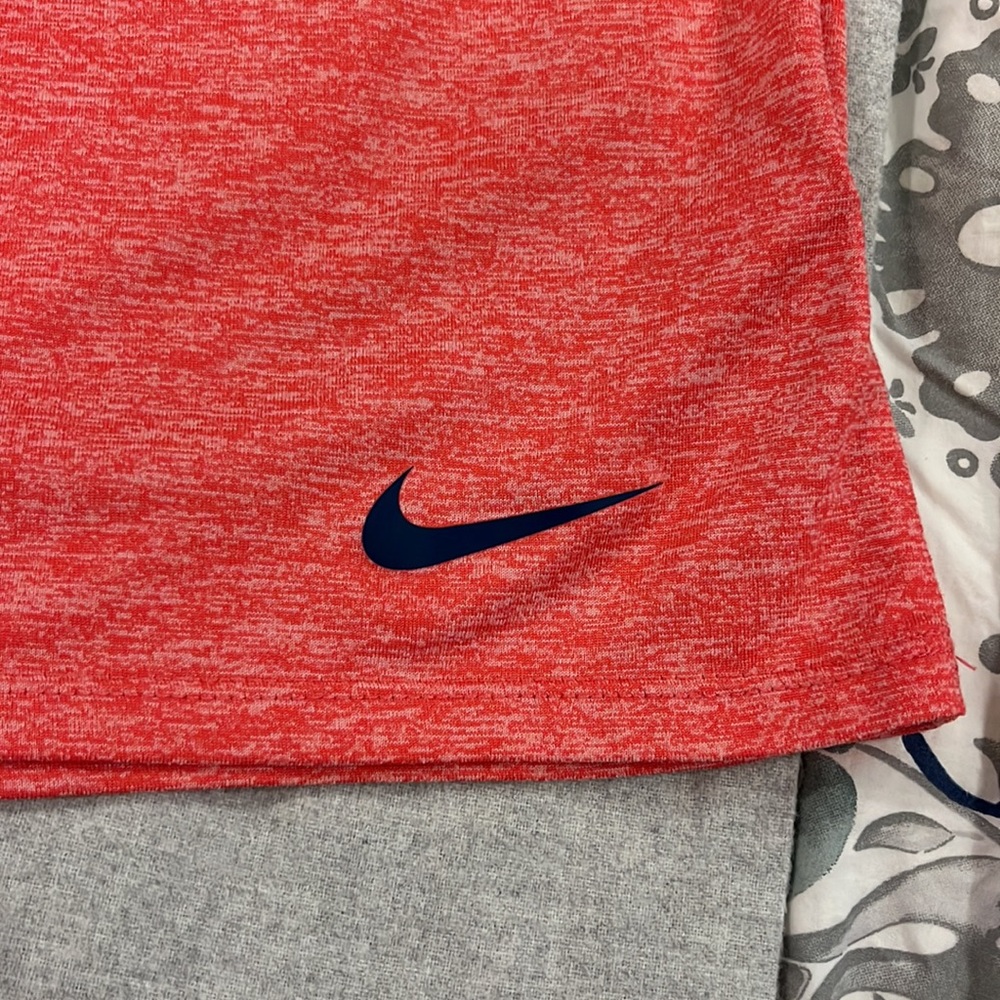 Nike Dri-Fit t-shirt - Picture 2 of 4